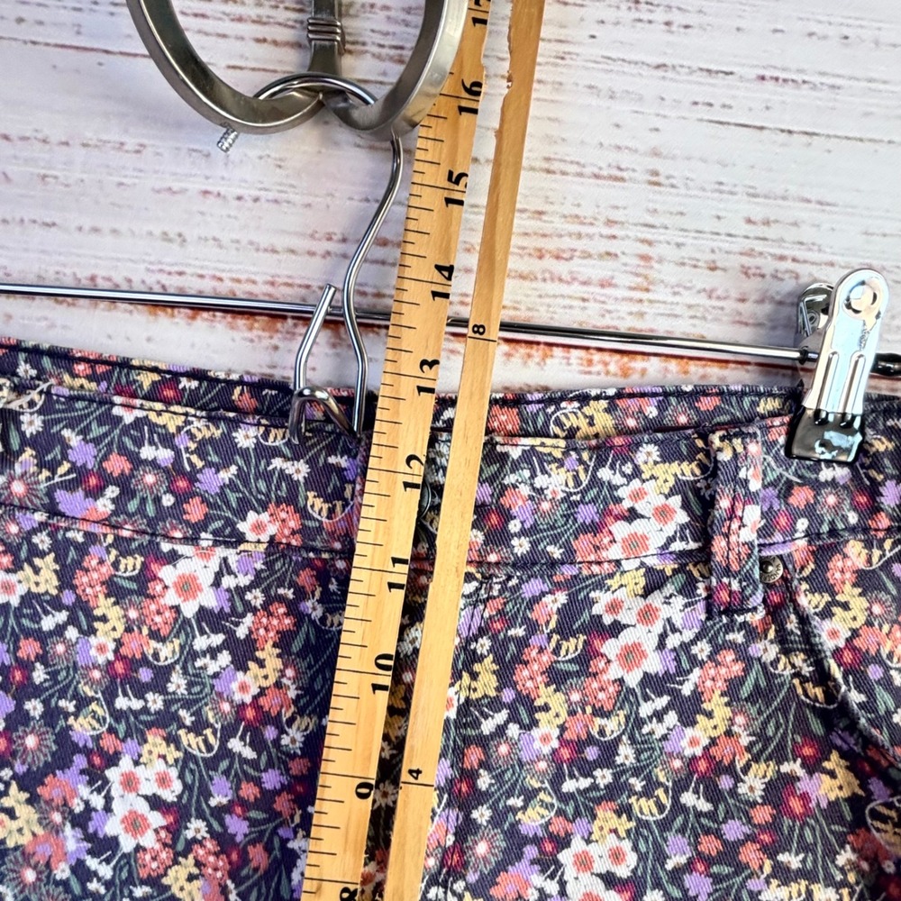 Vintage Maximalist Ditsy Floral Denim Shorts 16 Purple Stretch Cotton Cottage - Picture 9 of 11